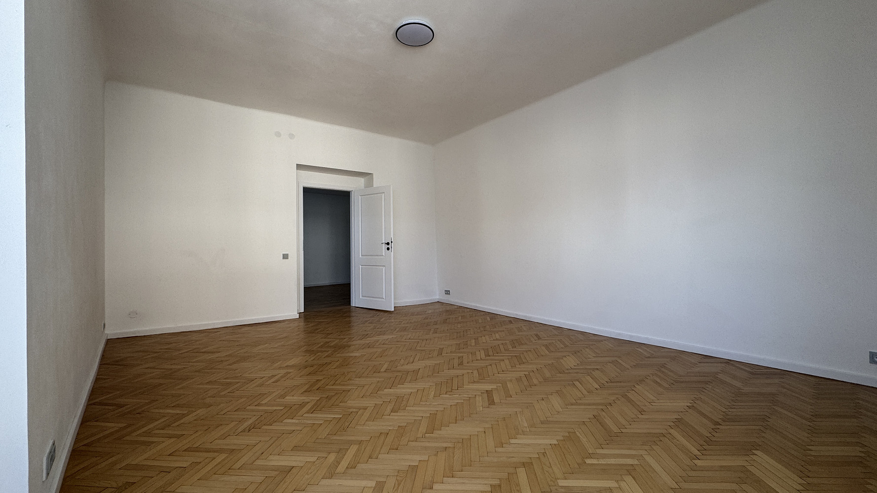 Pronájem bytu 2+1 68 m² – fotografie 4