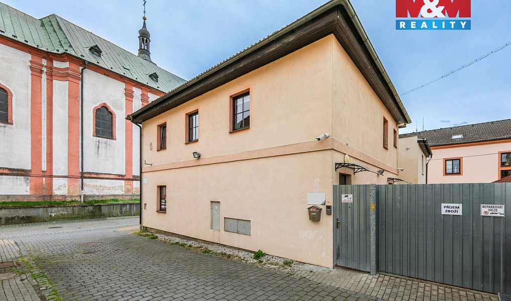 Prodej domu 197 m² s pozemkem 220 m², Bor – náhled fotky 23