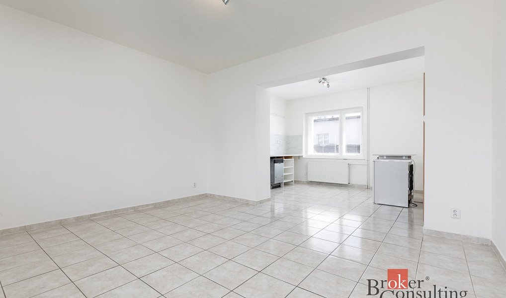 Prodej domu 147 m² s pozemkem 289 m², Ostrava – náhled fotky 2