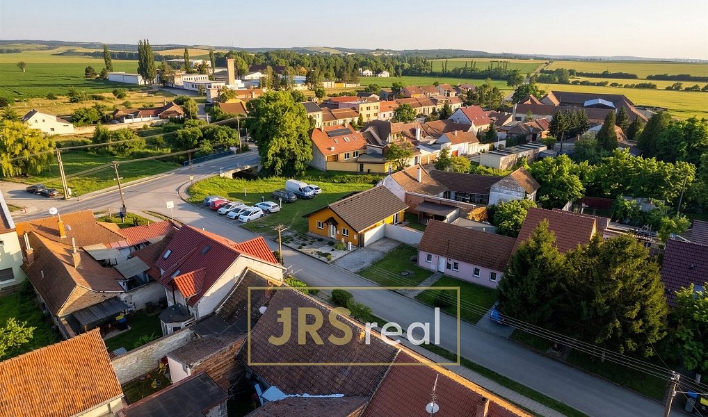 Prodej domu 105 m² s pozemkem 143 m², Šaratice – náhled fotky 20