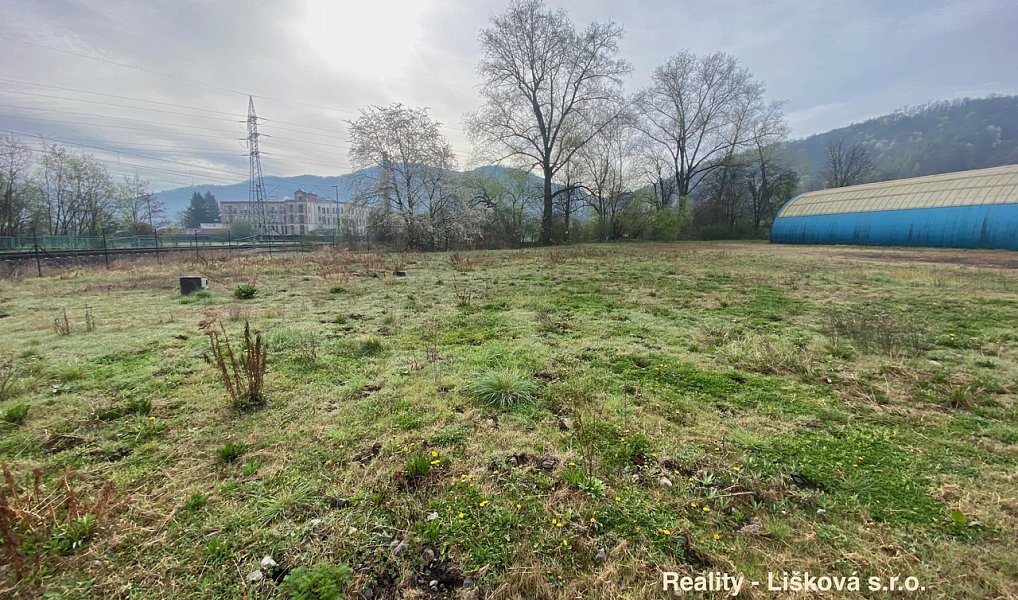 Pronájem komerčního pozemku 3 600 m², Velké Březno – náhled fotky 3