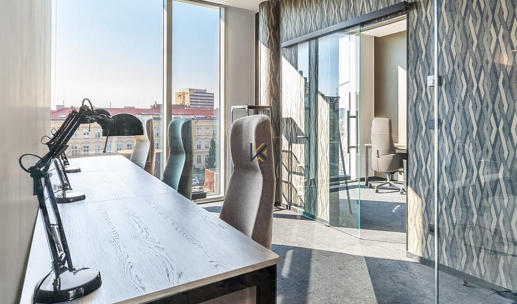 Pronájem kanceláře 648 m², Praha – náhled fotky 4