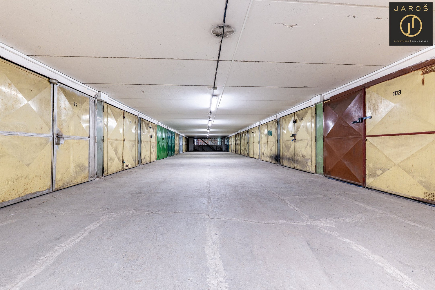 Prodej zděné garáže kladno - kročehlavy, ul. u bellevue (u gdm) — photo 5
