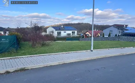 Prodej stavebního pozemku 991 m², Odolena Voda, okres Praha-východ