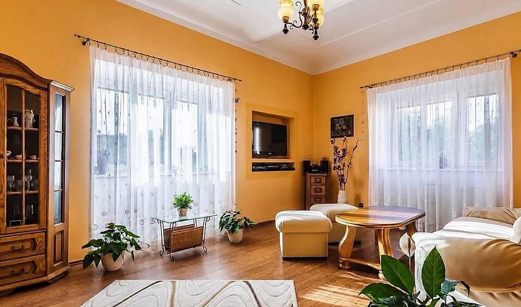 Pronájem domu 1 300 m² s pozemkem 1 022 m², Praha – náhled fotky 9