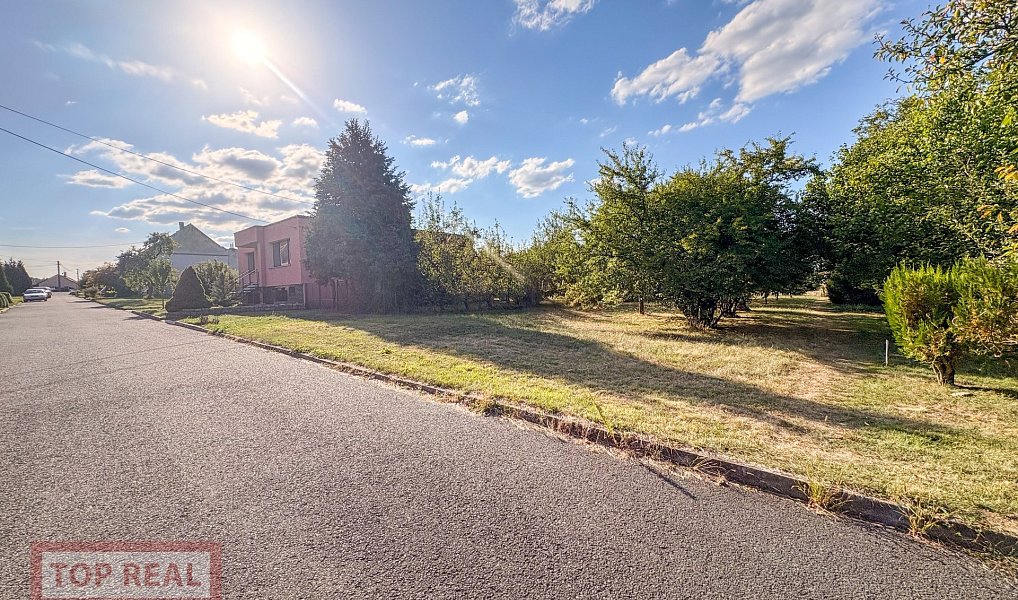 Prodej stavebního pozemku 864 m², Střížovice – náhled fotky 2