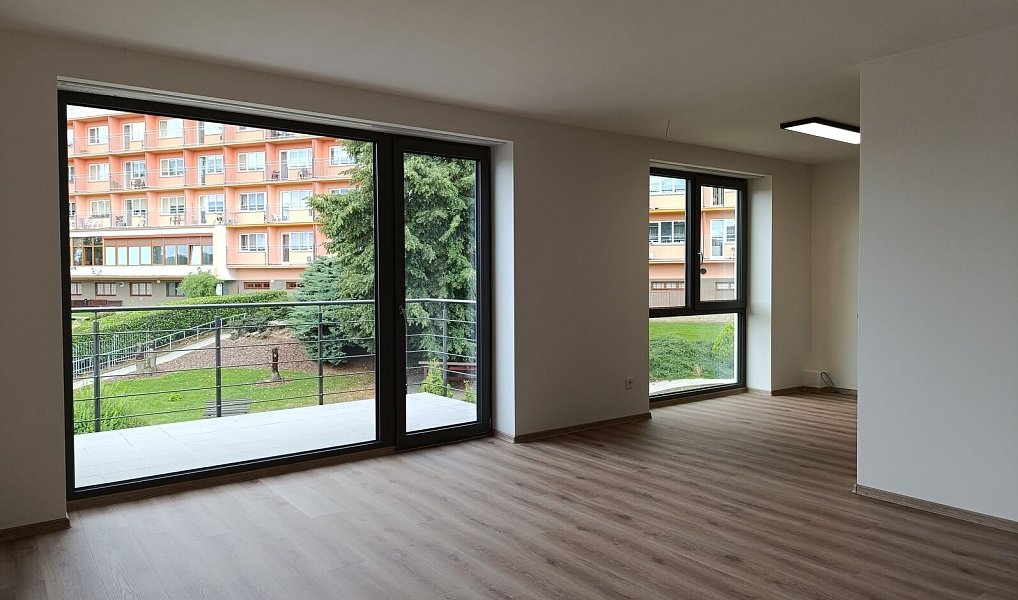 Pronájem bytu 3+kk 72 m², Bystřany – náhled fotky 6