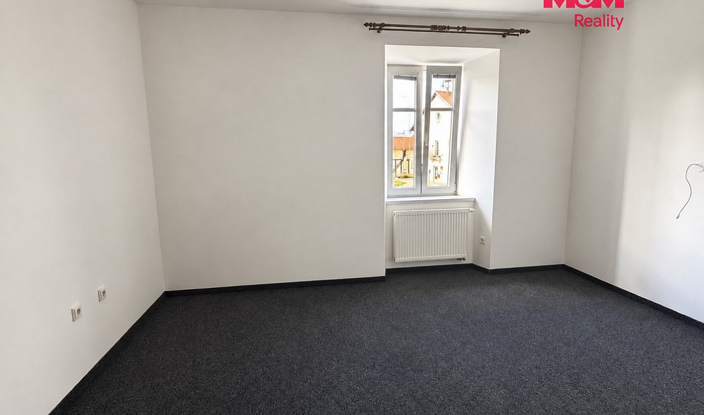 Pronájem bytu 1+kk 26 m², Řevničov – náhled fotky 2