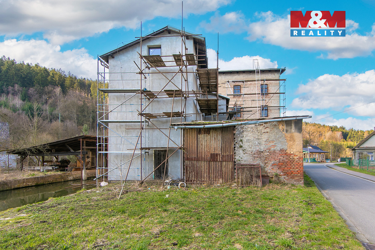 Prodej nájemního domu, činžáku 1 159 m² – pohled 3