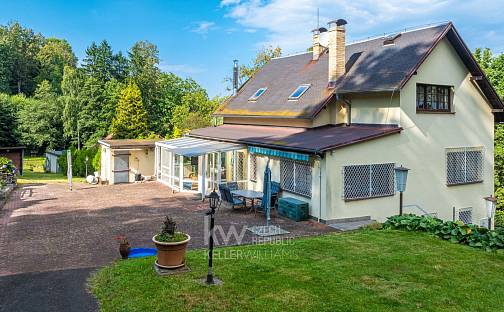 Prodej domu 360 m² s pozemkem 8 327 m², Chotyně, okres Liberec