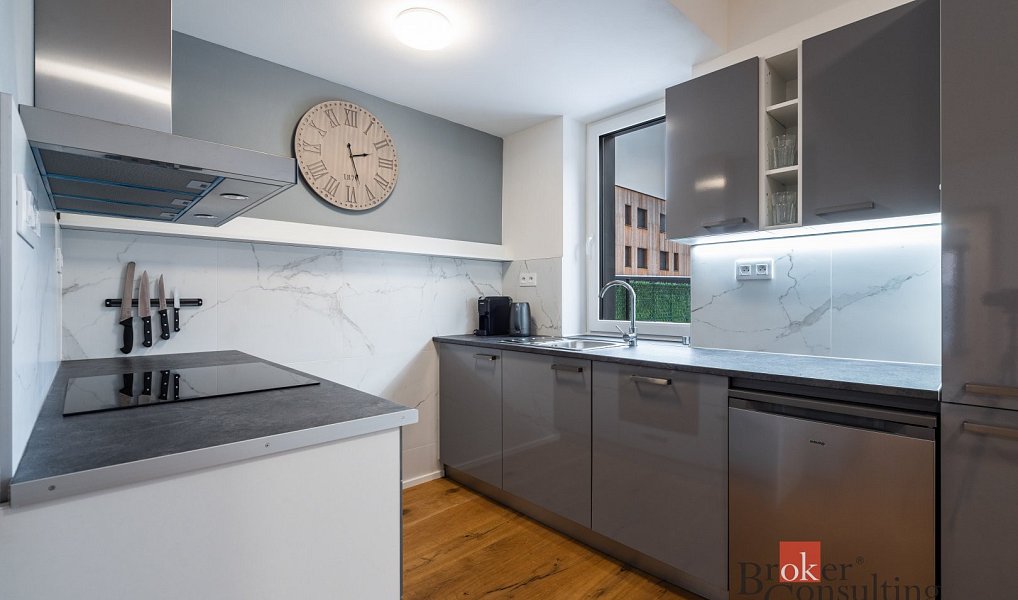 Prodej bytu 3+kk 72 m², Svoboda nad Úpou – náhled fotky 2
