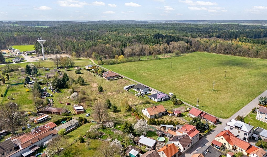 Prodej stavebního pozemku 2 196 m², Horní Jelení – náhled fotky 15