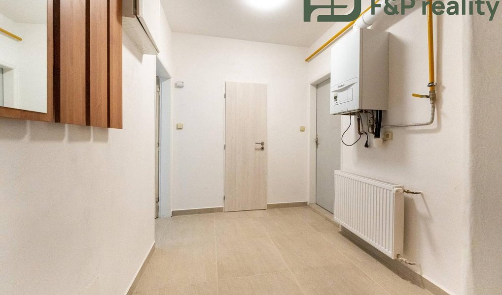 Pronájem domu 102 m² s pozemkem 251 m², Praha – náhled fotky 13