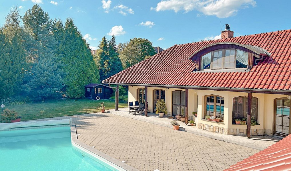 Prodej domu 392 m² s pozemkem 3 190 m², Olšany – náhled fotky 2