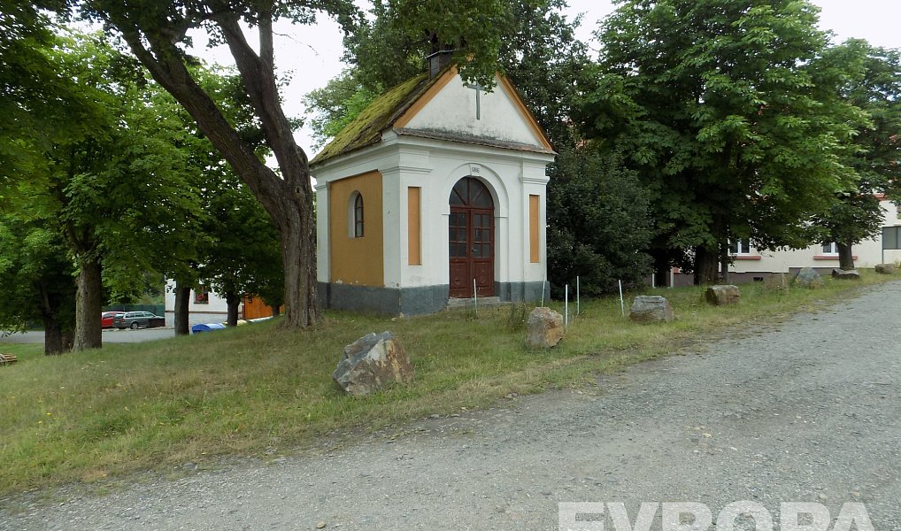 Prodej domu 109 m² s pozemkem 4 156 m², Líšťany – náhled fotky 8