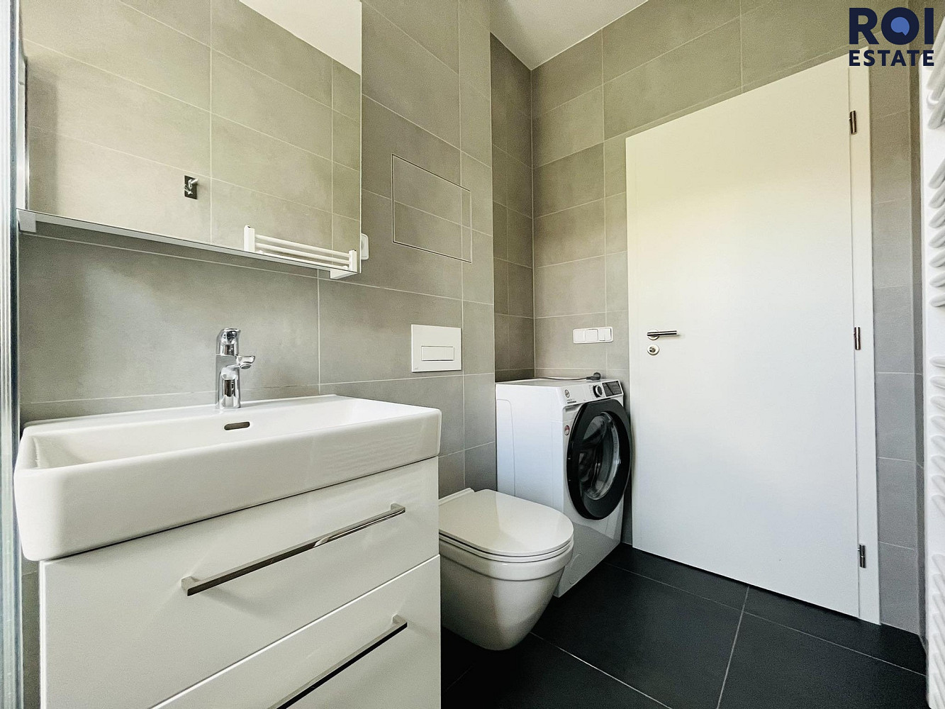Pronájem bytu 2+kk 44 m² — photo 2
