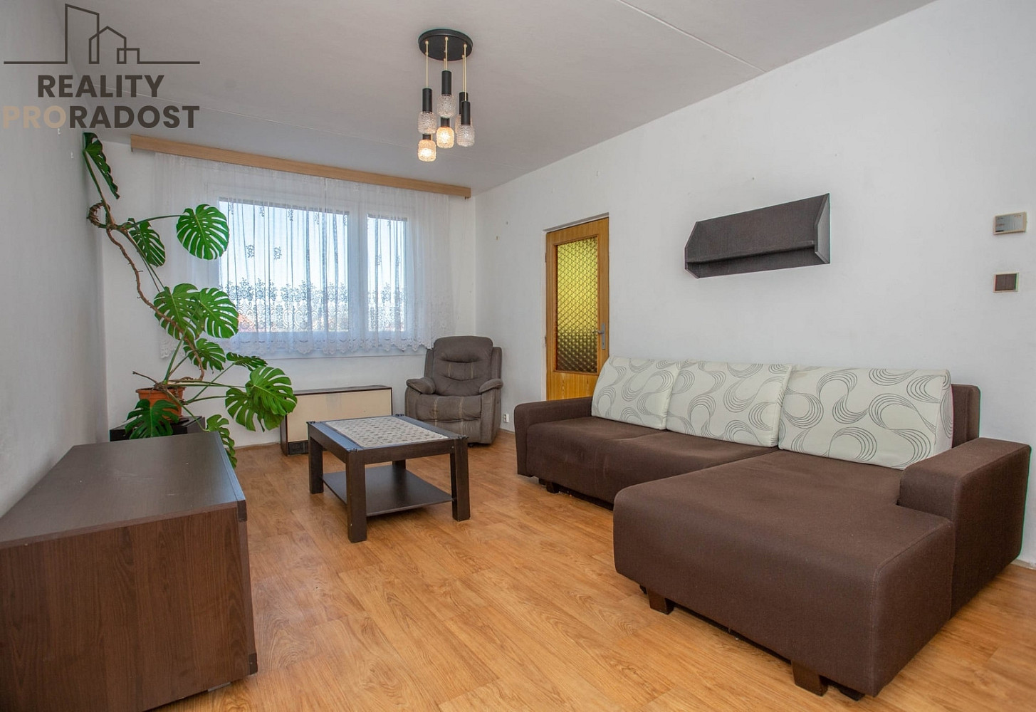 Prodej bytu 3+1 83 m² – pohled 2