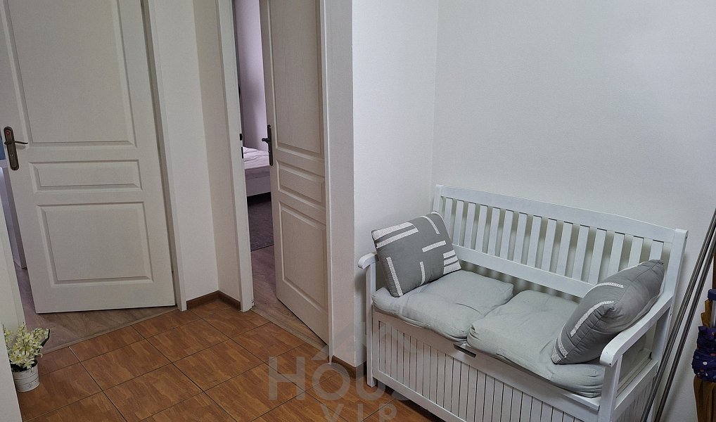 Pronájem bytu 4+kk 92 m², Praha – náhled fotky 17