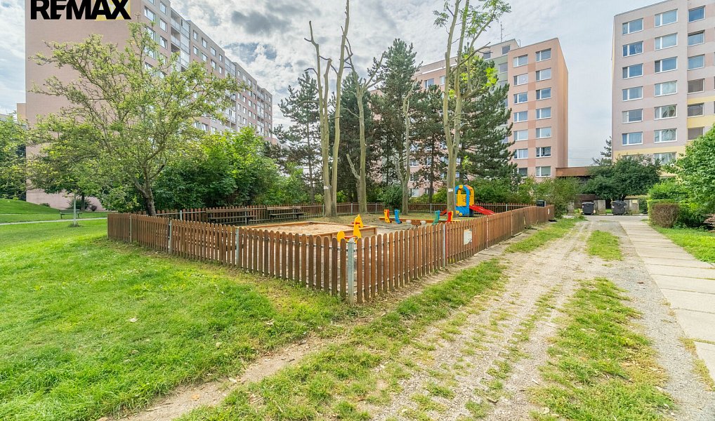 Prodej bytu 3+1 78 m², Praha – náhled fotky 24
