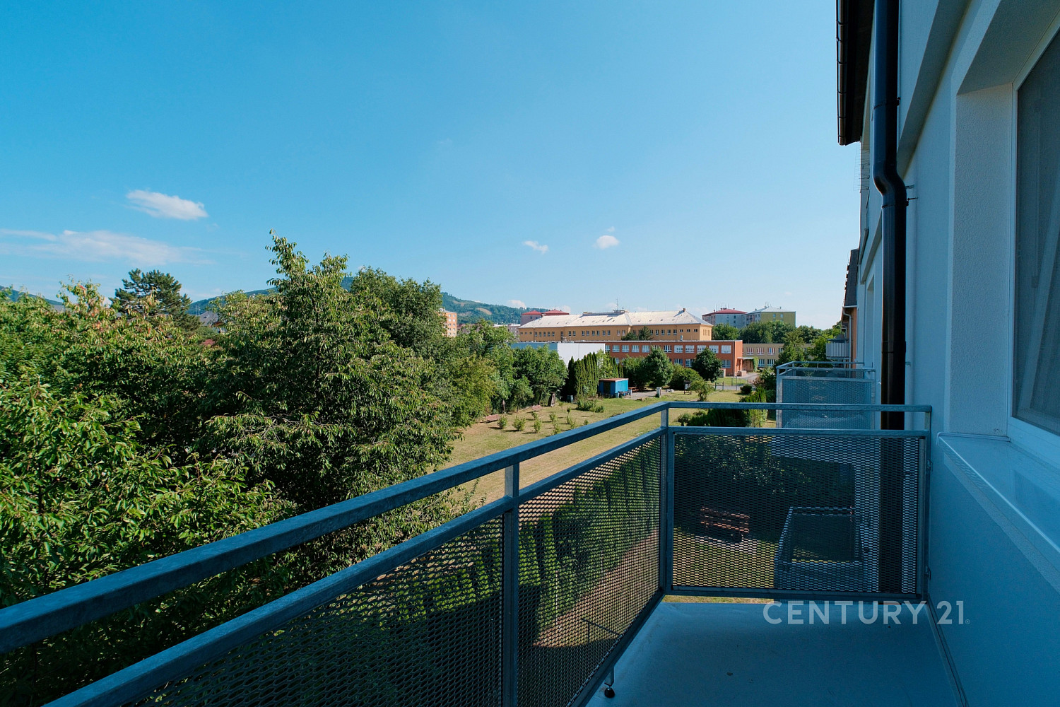 Pronájem bytu 1+kk 38 m² – fotografie 4