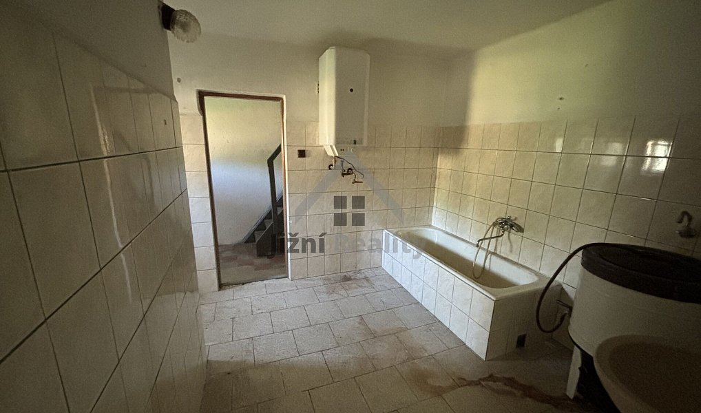 Prodej domu 205 m² s pozemkem 641 m², Nové Hrady – náhled fotky 11