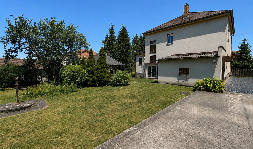 Prodej domu 220 m² s pozemkem 945 m², Šťáhlavy – náhled fotky 5