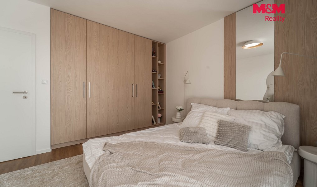 Prodej bytu 4+kk 96 m², Rokycany – náhled fotky 2