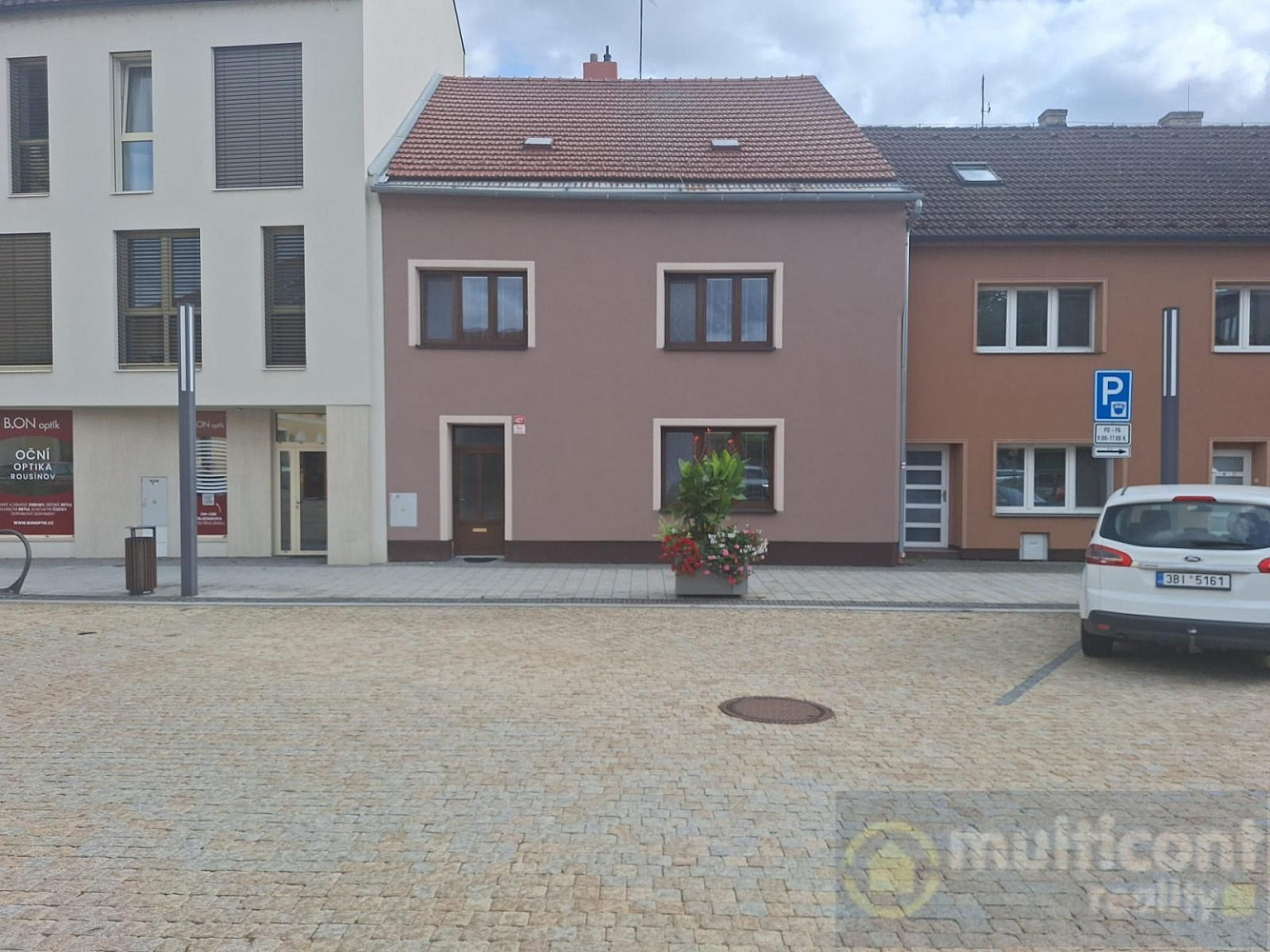 Prodej domu 175 m² s pozemkem 221 m² – fotografie 2