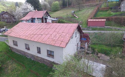 Prodej domu 250 m² s pozemkem 1 015 m², Jizerská, Desná - Desná II, okres Jablonec nad Nisou