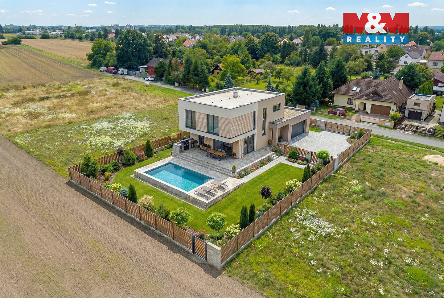 Prodej stavebního pozemku 1 003 m² – fotografie 2