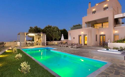 Prodej vily 300 m² s pozemkem 3 200 m², Rethimno, Kréta, Řecko