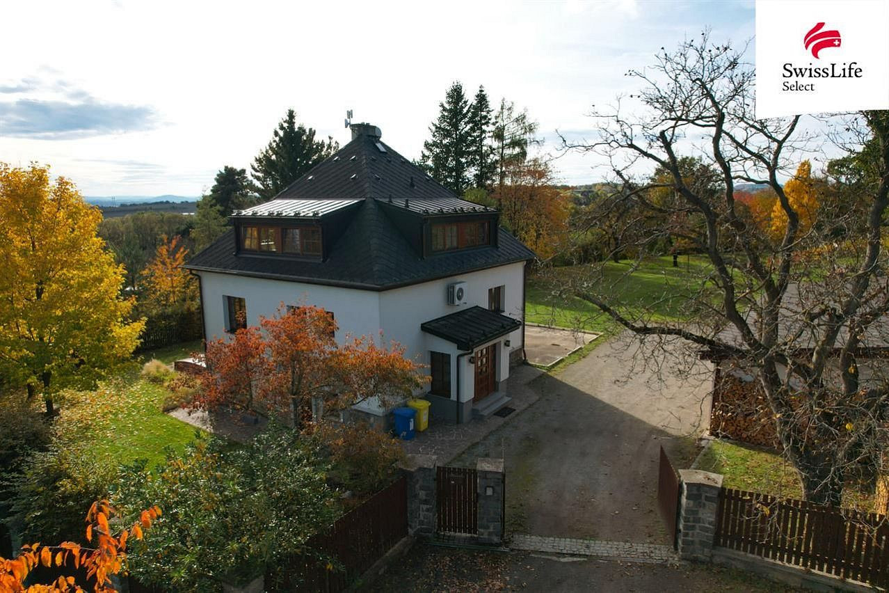 Prodej domu 249 m² s pozemkem 6 579 m²