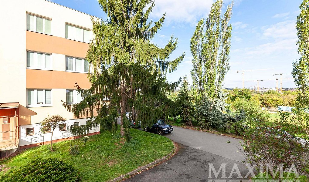 Prodej bytu 4+1 91 m², Praha – náhled fotky 26
