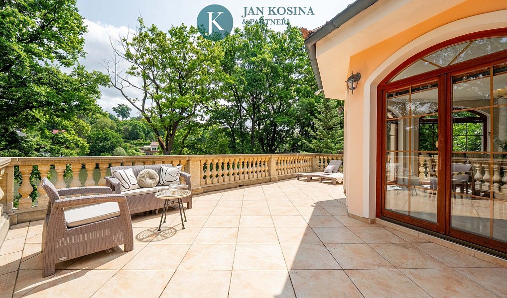 Prodej domu 236 m² s pozemkem 921 m², Hrusice – náhled fotky 21