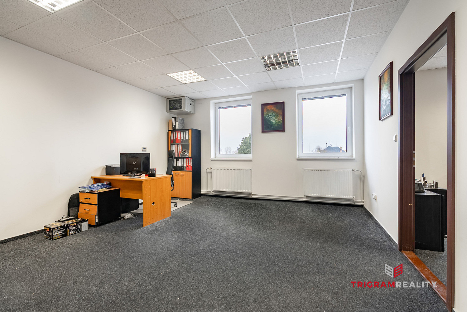 Pronájem kanceláře 243 m² – fotografie 4