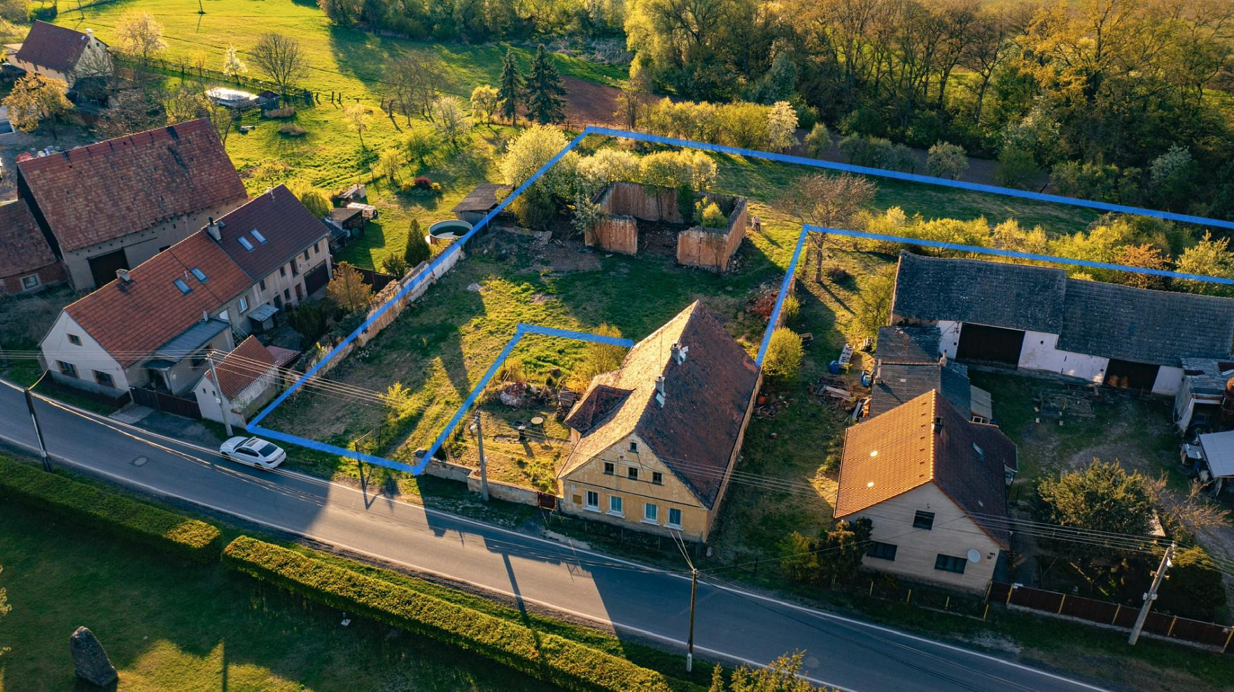 Prodej stavebního pozemku 3 831 m² – fotografie 5
