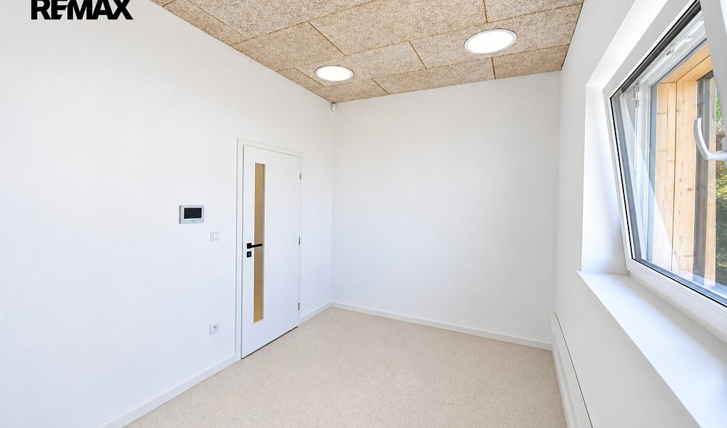 Pronájem kanceláře 110 m², Hradec Králové – náhled fotky 6