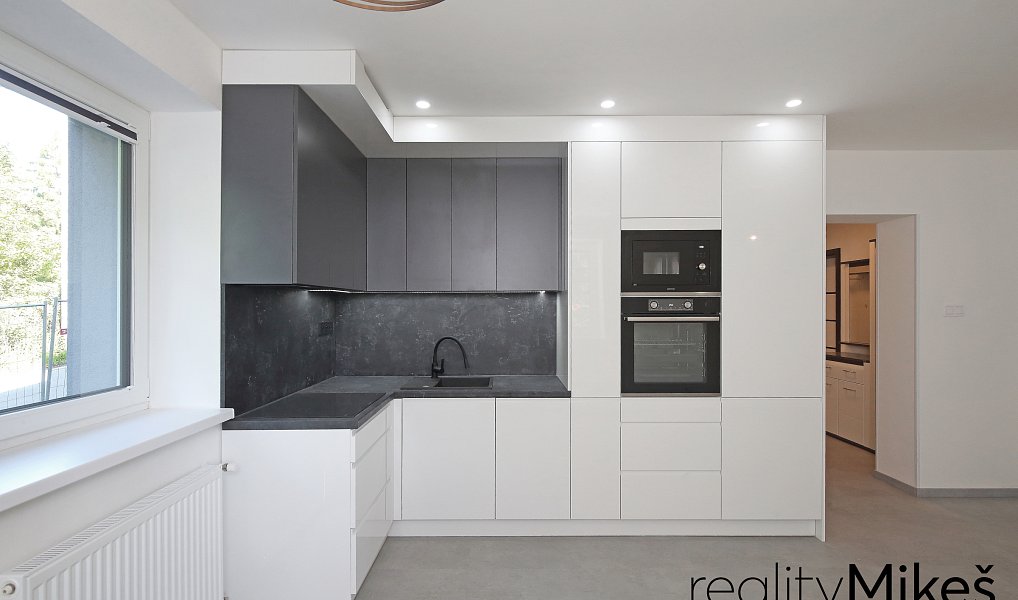 Pronájem bytu 3+kk 62 m², Liberec – náhled fotky 3