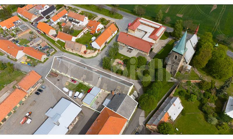 Prodej výrobních prostor 890 m² — photo 2