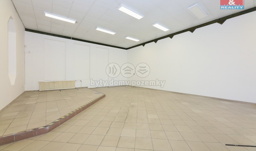 Pronájem obchodních prostor 607 m², Staré Město – náhled fotky 5