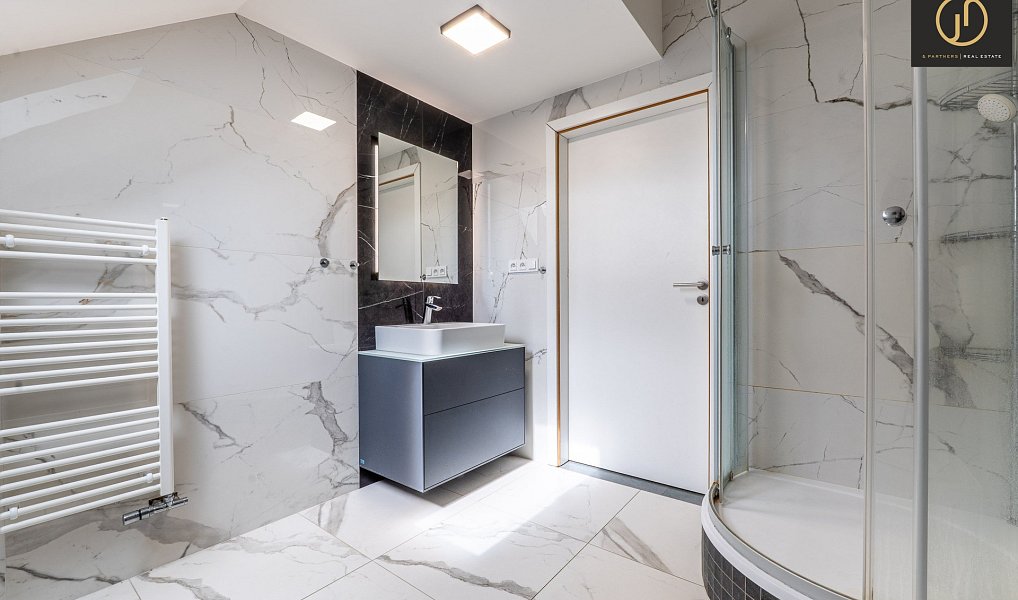Prodej domu 203 m² s pozemkem 1 153 m², Hředle – náhled fotky 20