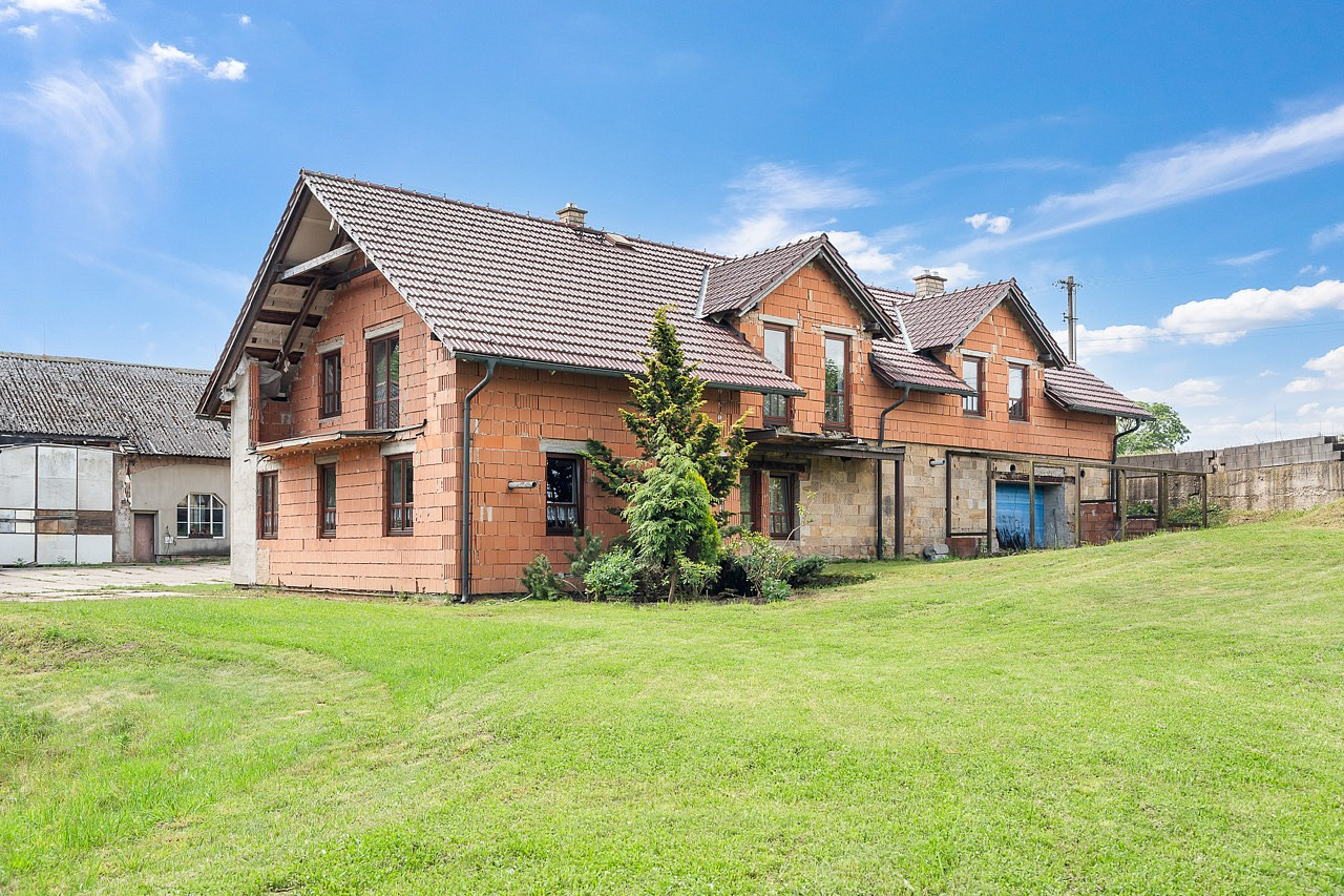 Prodej domu 286 m² s pozemkem 4 548 m² — photo 3