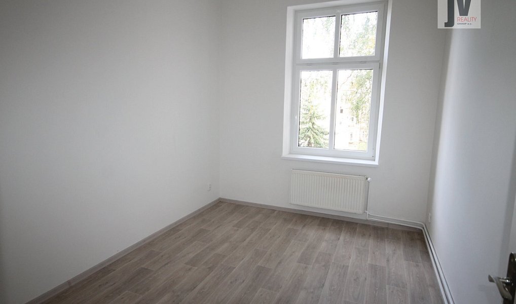 Pronájem bytu 4+1 137 m², Plzeň – náhled fotky 10