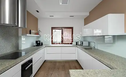 Pronájem bytu 2+kk 107 m²