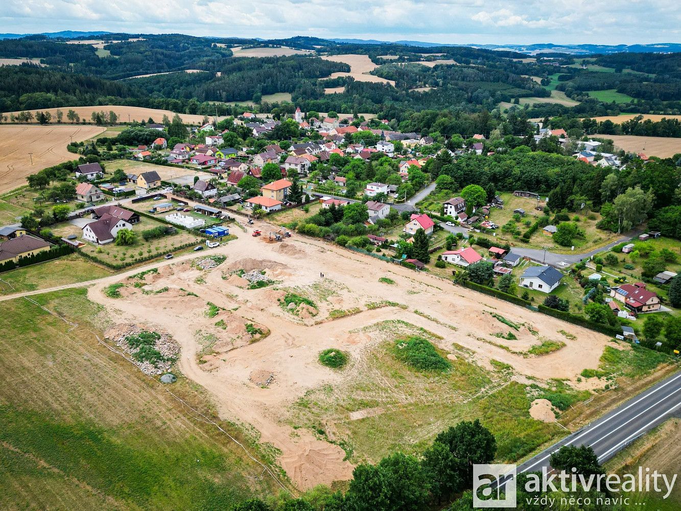 Prodej stavebního pozemku 1 335 m²