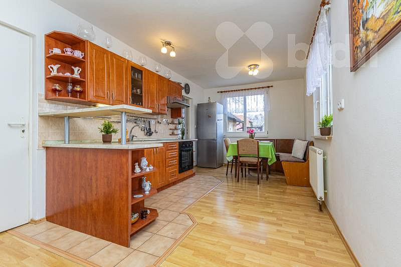 Prodej domu 146 m² s pozemkem 1 161 m² — photo 3