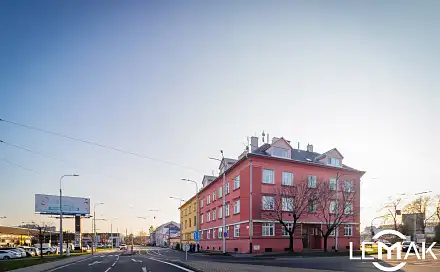 Prodej bytu 3+kk 91 m², U podjezdu, Olomouc - Pavlovičky