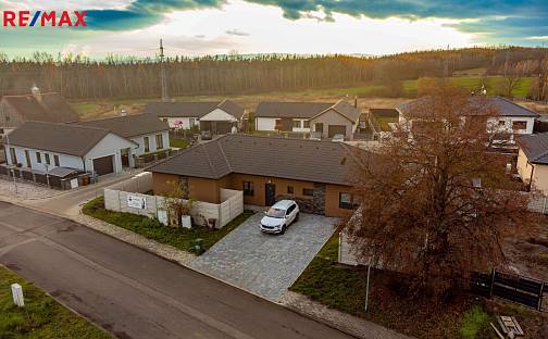 Prodej domu 138 m² s pozemkem 709 m², Černovice, okres Chomutov