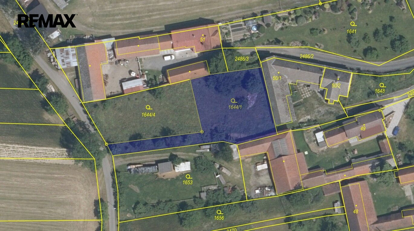 Prodej stavebního pozemku 1 087 m²
