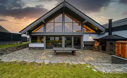 Prodej domu 486 m² s pozemkem 1 859 m², Loučná pod Klínovcem - Loučná, okres Chomutov